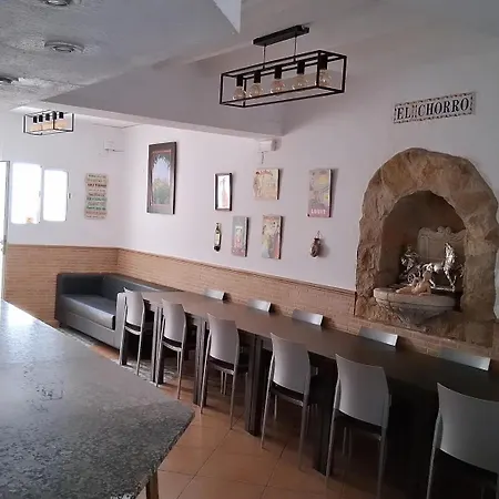 E L C H O R R O Aire Acondicionado Bar Privado Barbacoa Amplios Patios Castalla